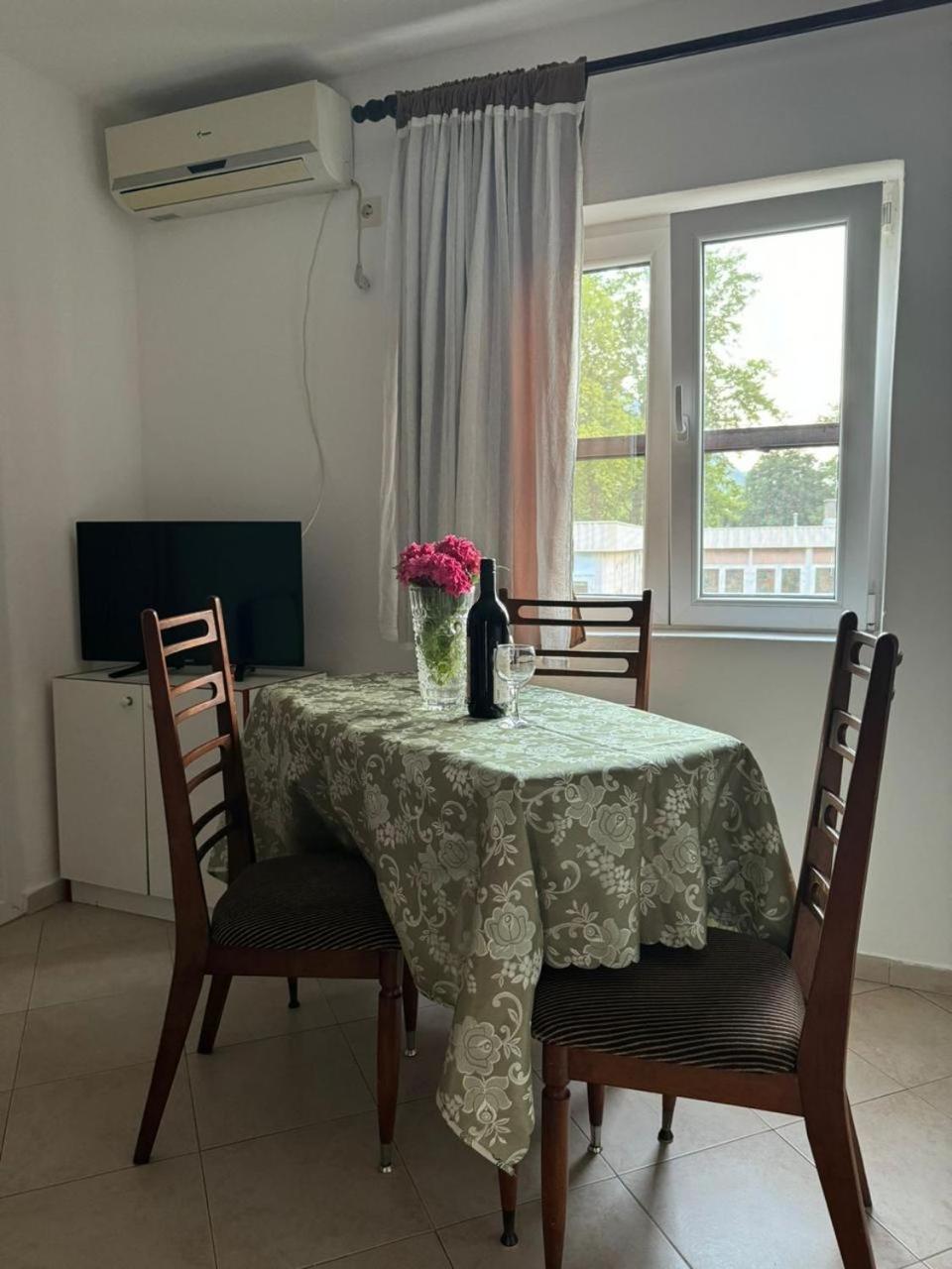 Apartmani Dada Kotor Exteriér fotografie